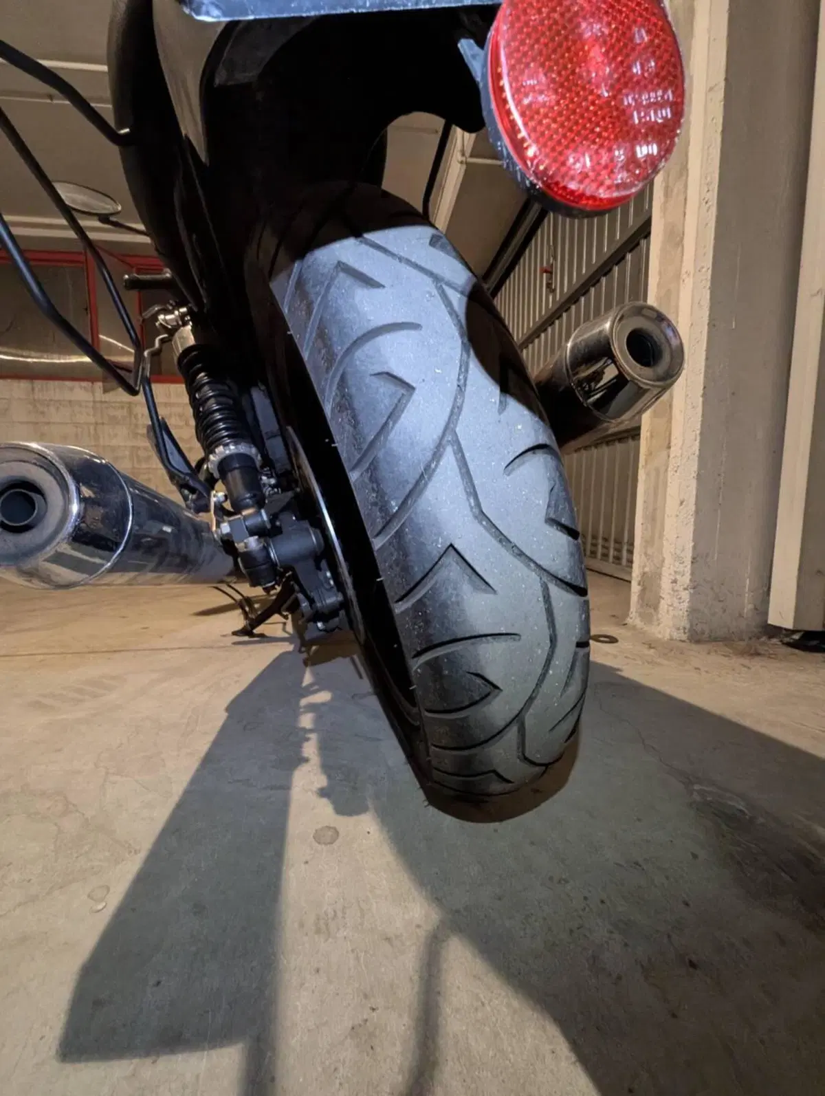 Moto Guzzi V7 II Stone (2015 - 17) (8)