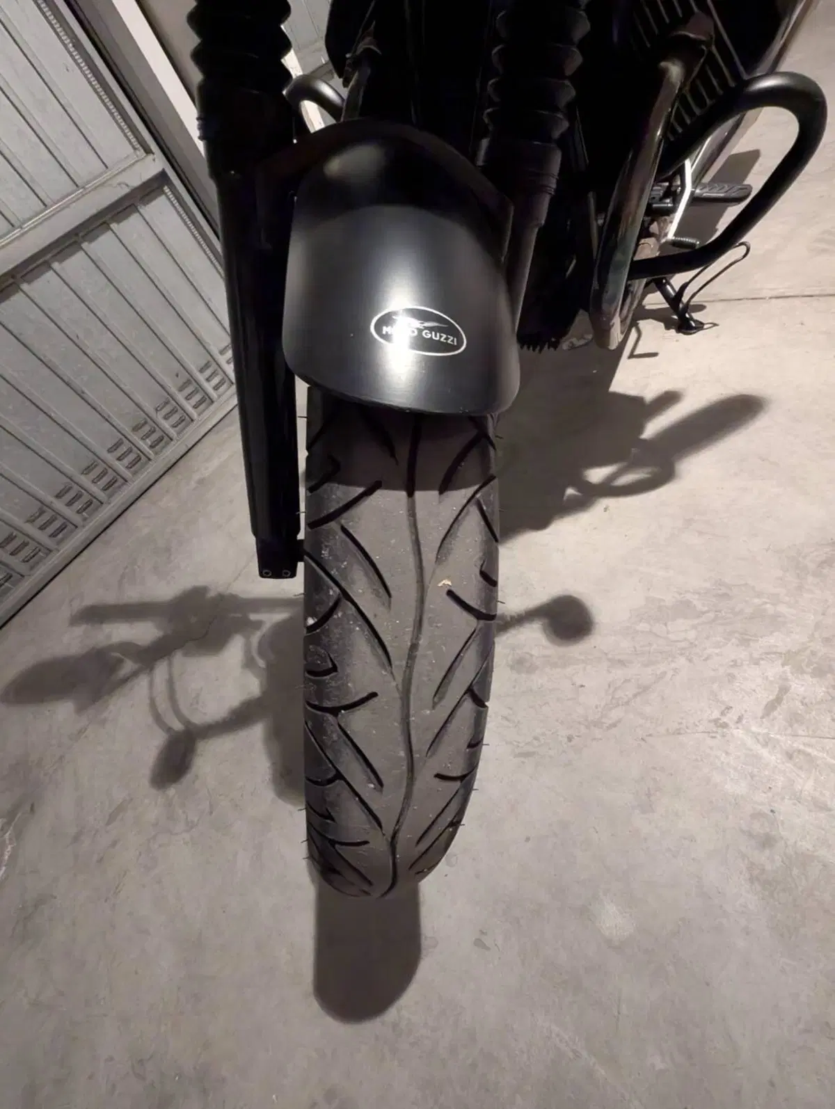 Moto Guzzi V7 II Stone (2015 - 17) (9)