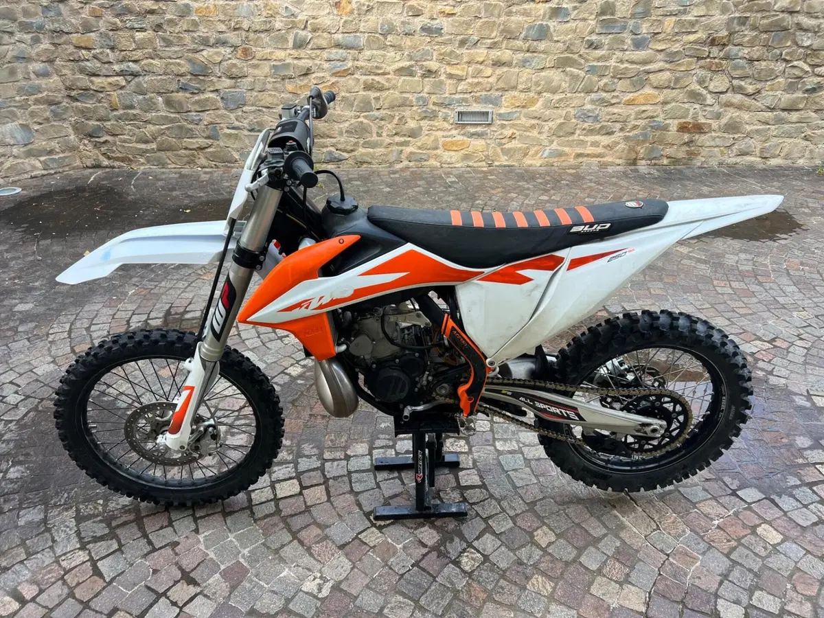 KTM 250 SX (2020) (2)