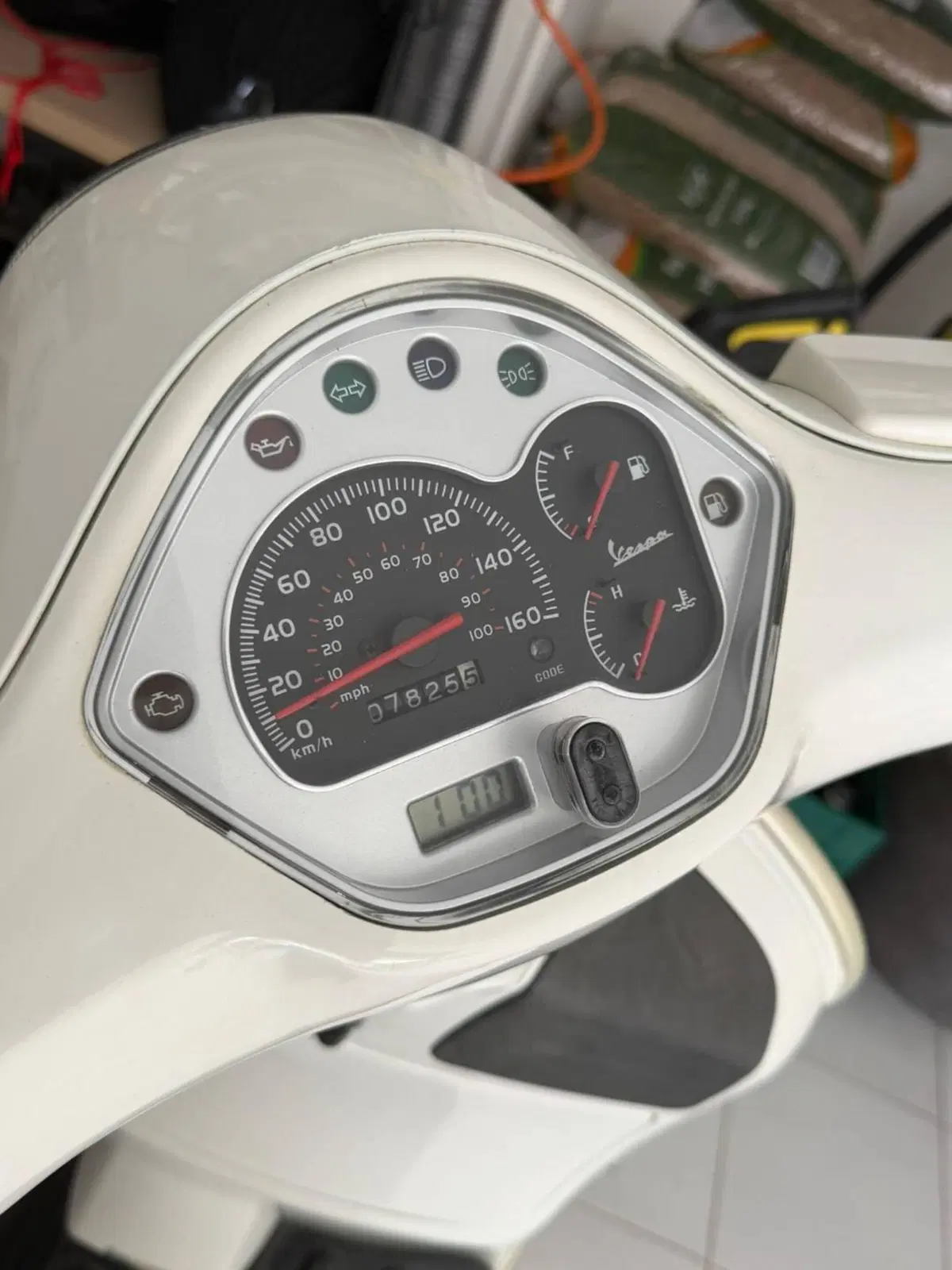 Vespa GTS 300 (2010 - 14) (5)