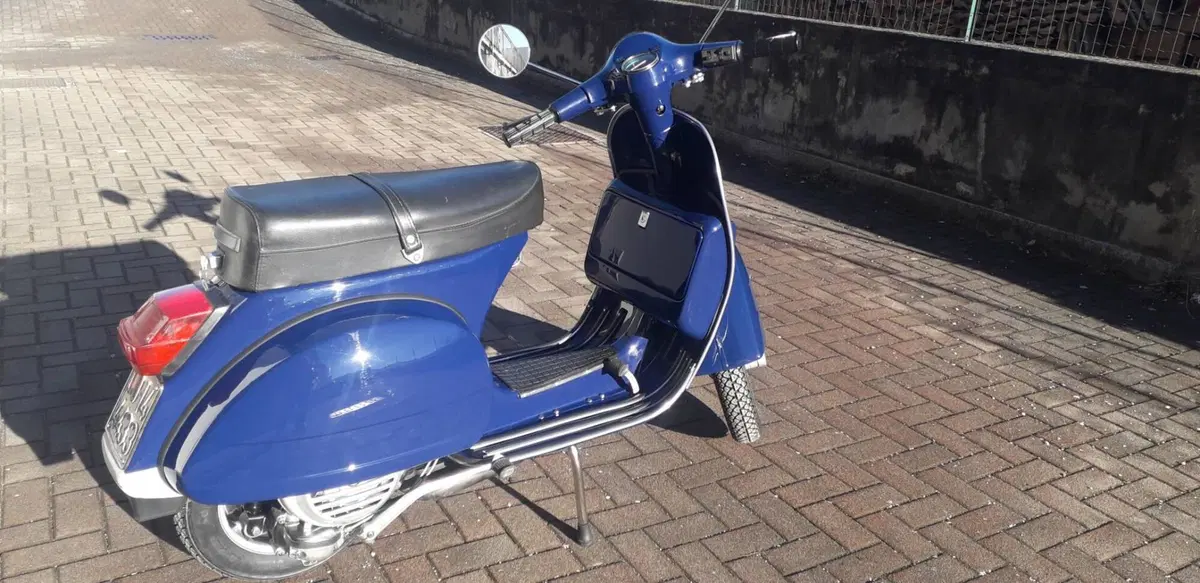 Piaggio Vespa px  (2)