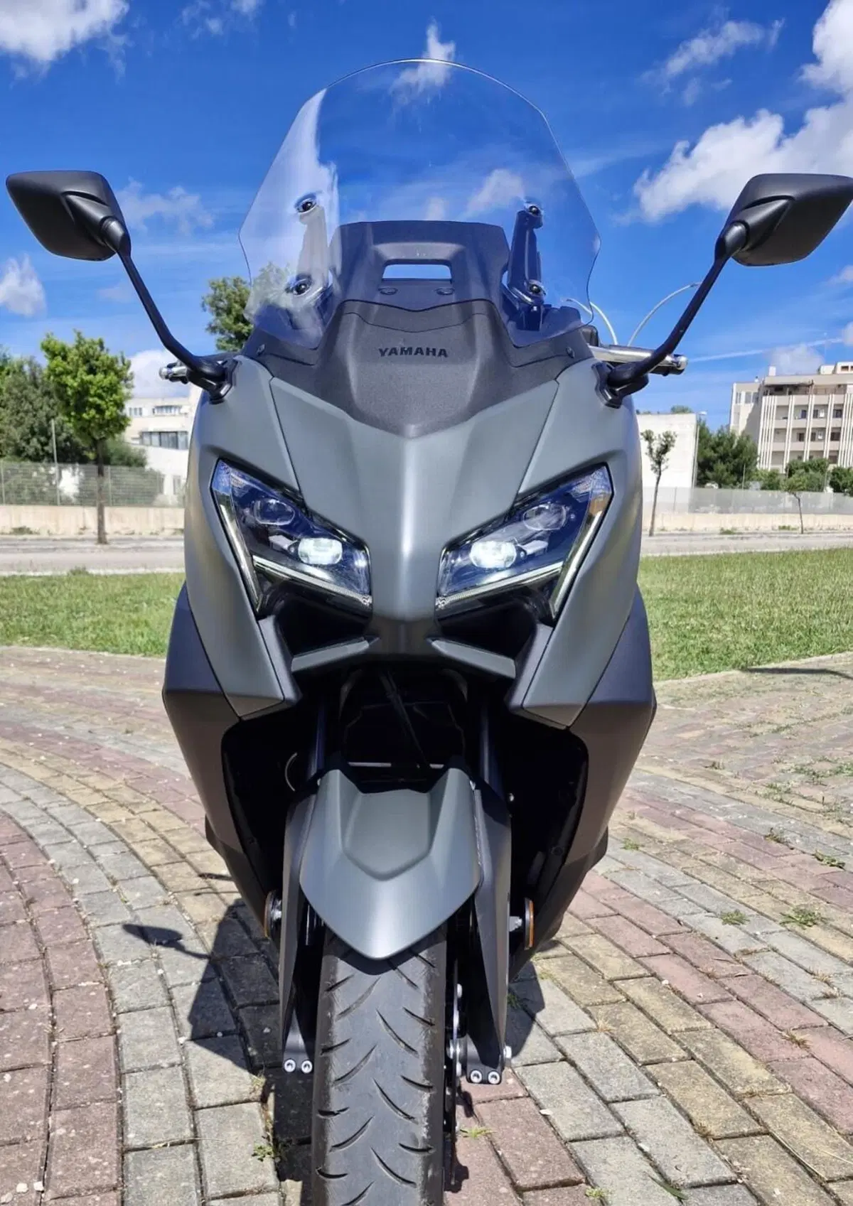 Yamaha T-Max 560 (2025 - 26) (7)