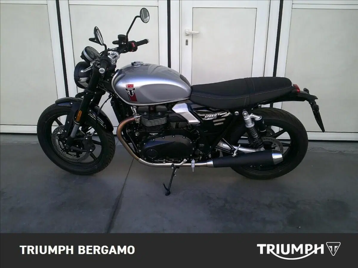 Triumph Speed Twin 900 (2025 - 26) (4)