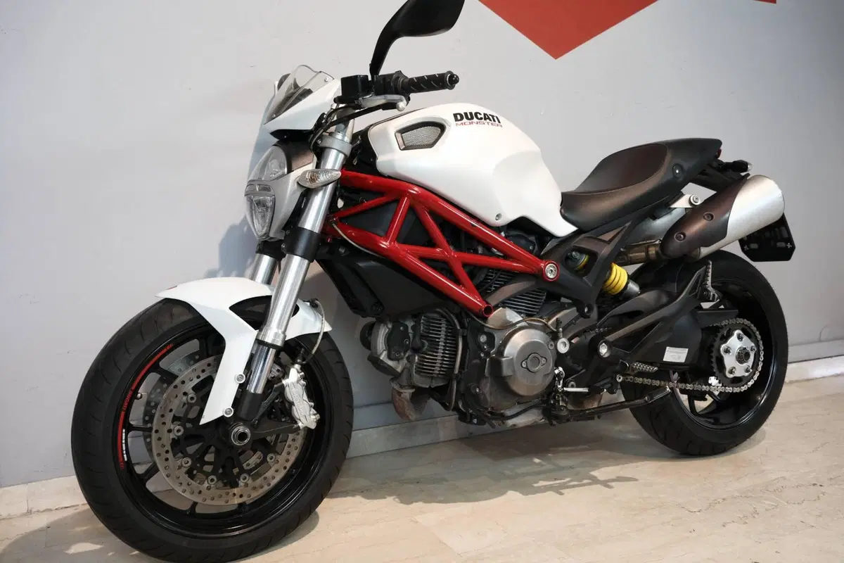 Ducati Monster 796 (2010 - 13) (4)