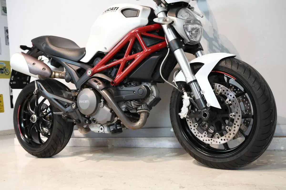 Ducati Monster 796 (2010 - 13) (5)