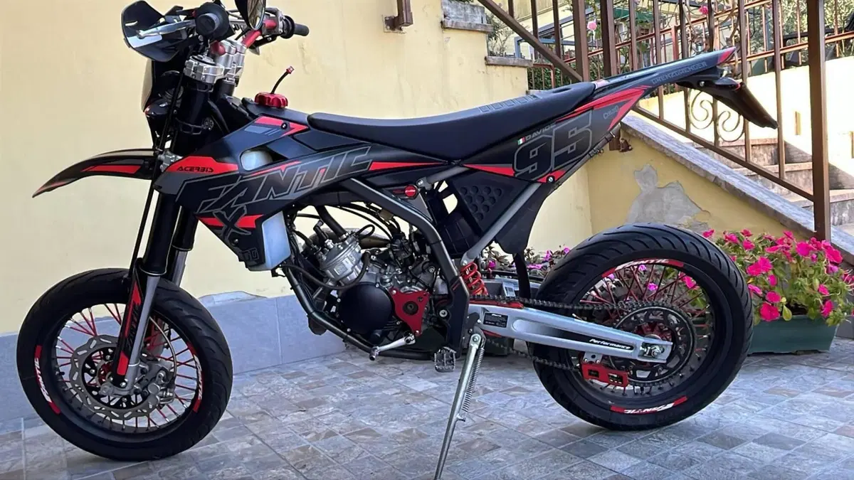 Fantic Motor Enduro 50 E Performance 2t (2019) (3)