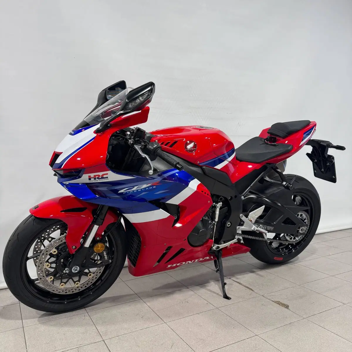 Honda CBR 1000 RR-R Fireblade (2024 - 26) (2)