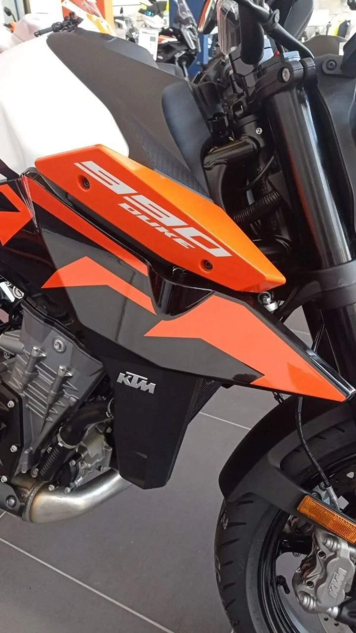 KTM 990 Duke (2024 - 26) (2)