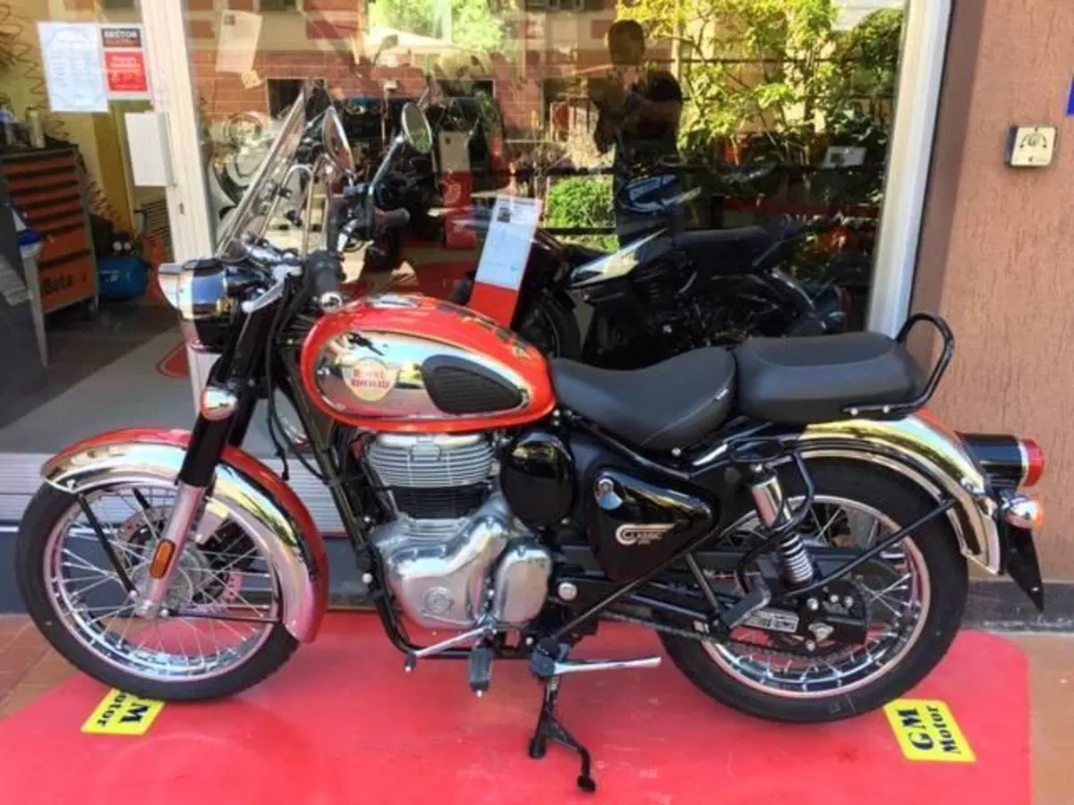 Royal Enfield Classic 350 (2021 - 26) (2)