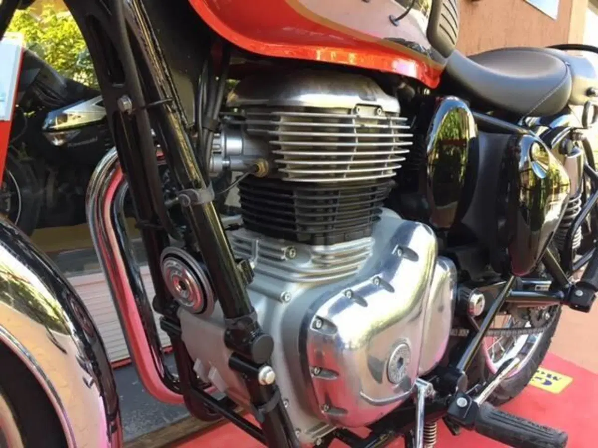 Royal Enfield Classic 350 (2021 - 26) (6)