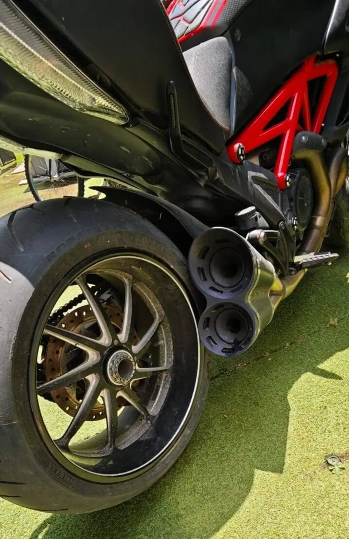Ducati Diavel 1200 (2010 - 13) (7)