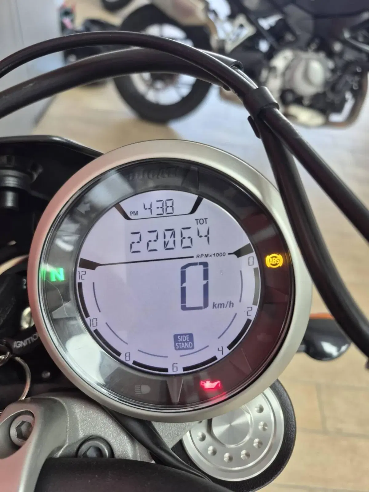 Ducati Scrambler 800 Icon (2017 - 20) (4)