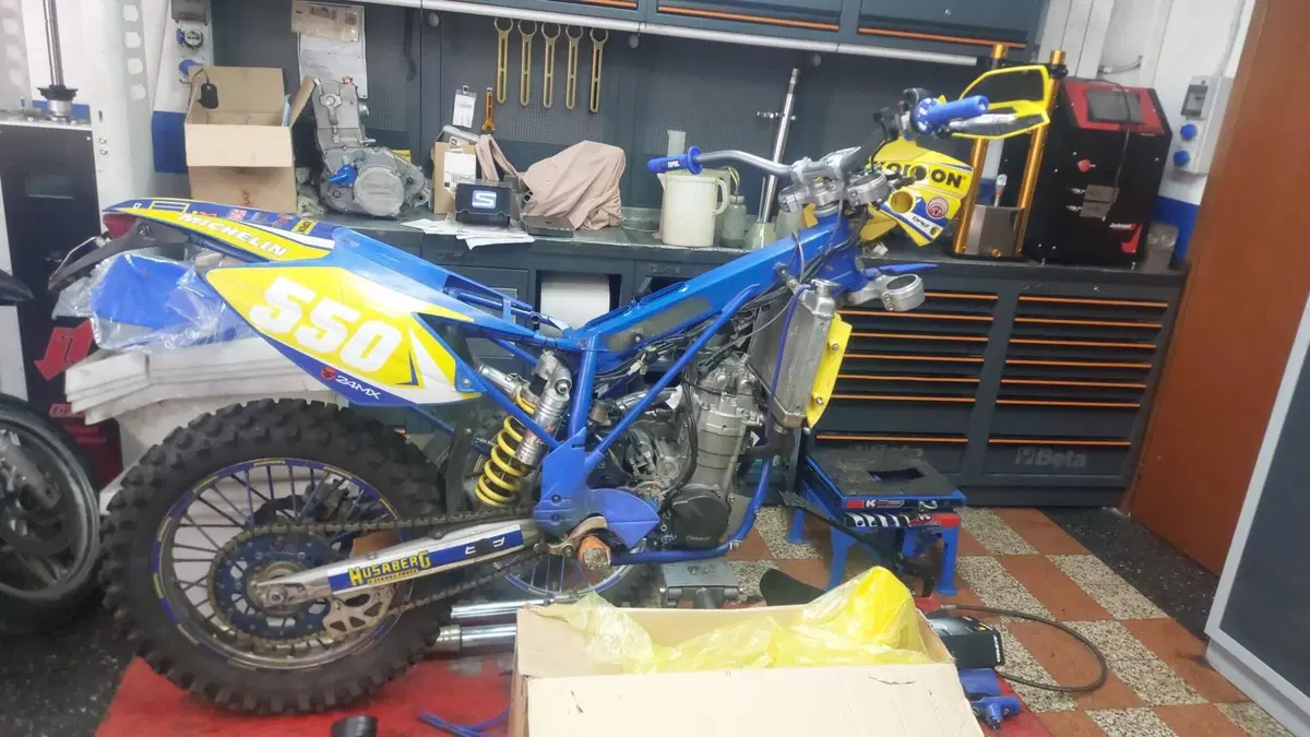 Husaberg FE 550 E (7)