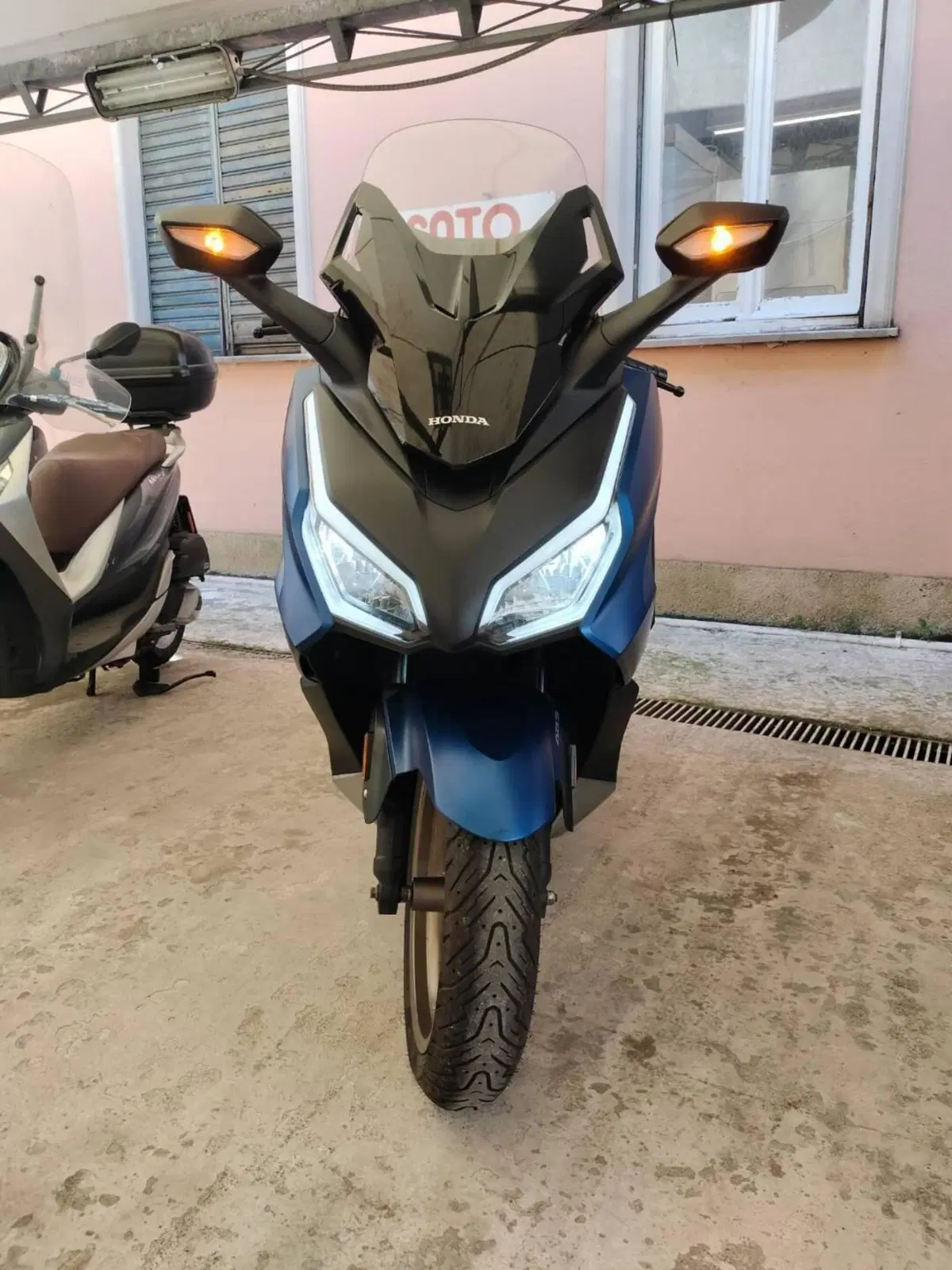 Honda Forza 350 (2022 - 24) (2)