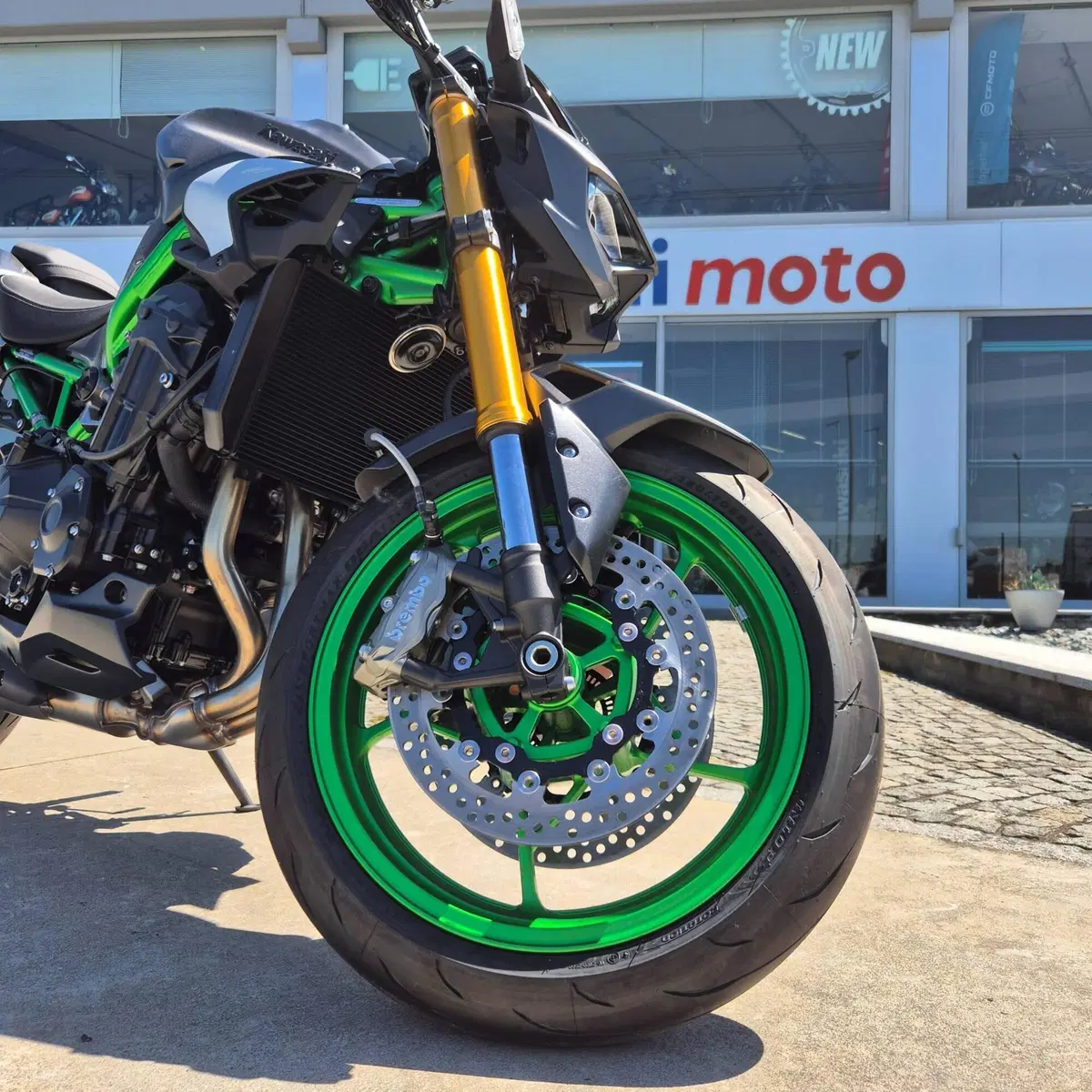 Kawasaki Z 900 SE (2025 - 26) (10)