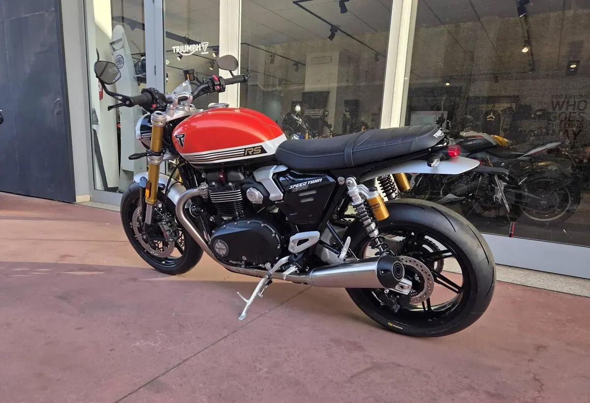 Triumph Speed Twin 1200 RS (2025 - 26) (7)