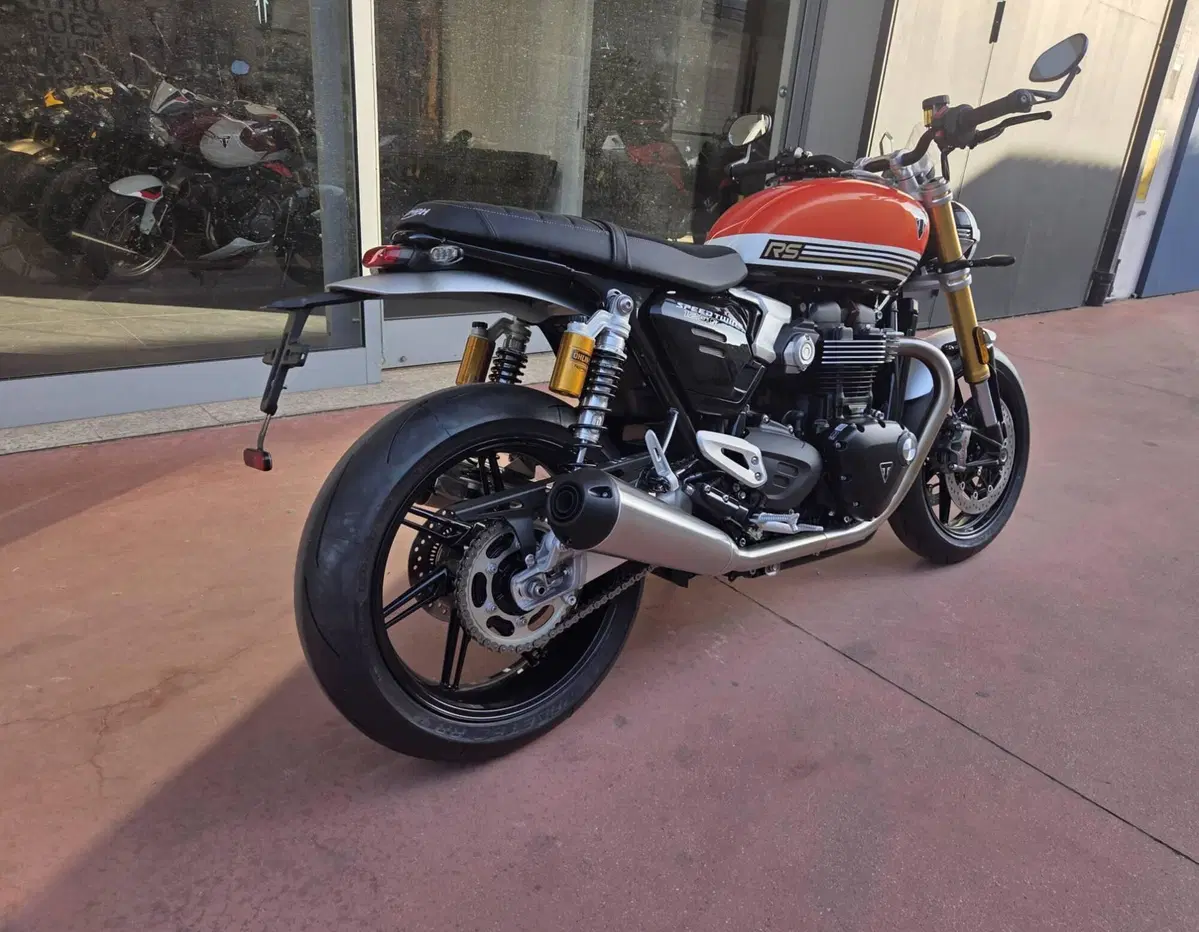 Triumph Speed Twin 1200 RS (2025 - 26) (3)
