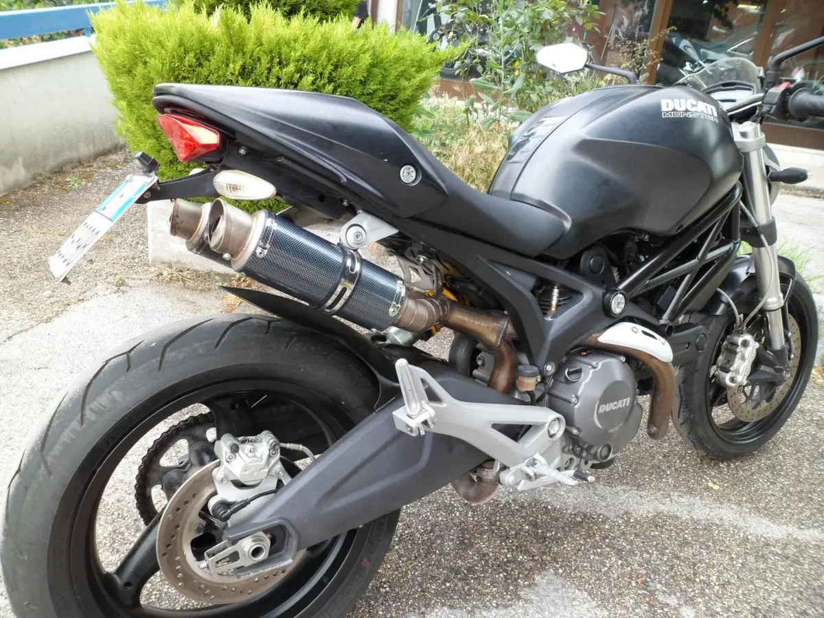 Ducati Monster 696 (2008 - 13) (3)