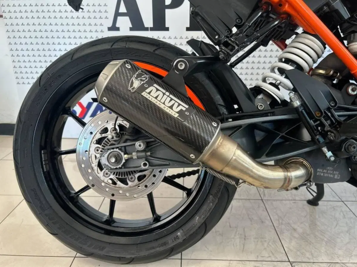 KTM 125 Duke ABS (2017 - 20) (2)