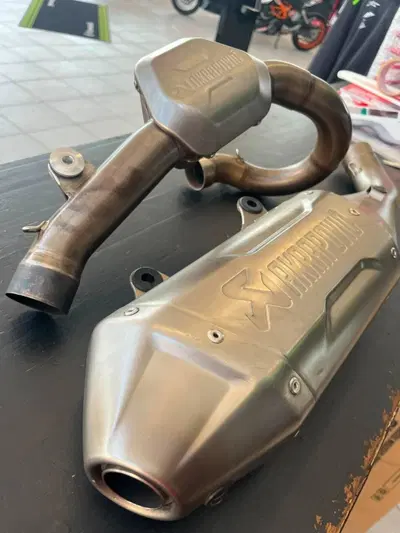 Scarico completo Akrapovic per KTM, Gas Gas e Husq