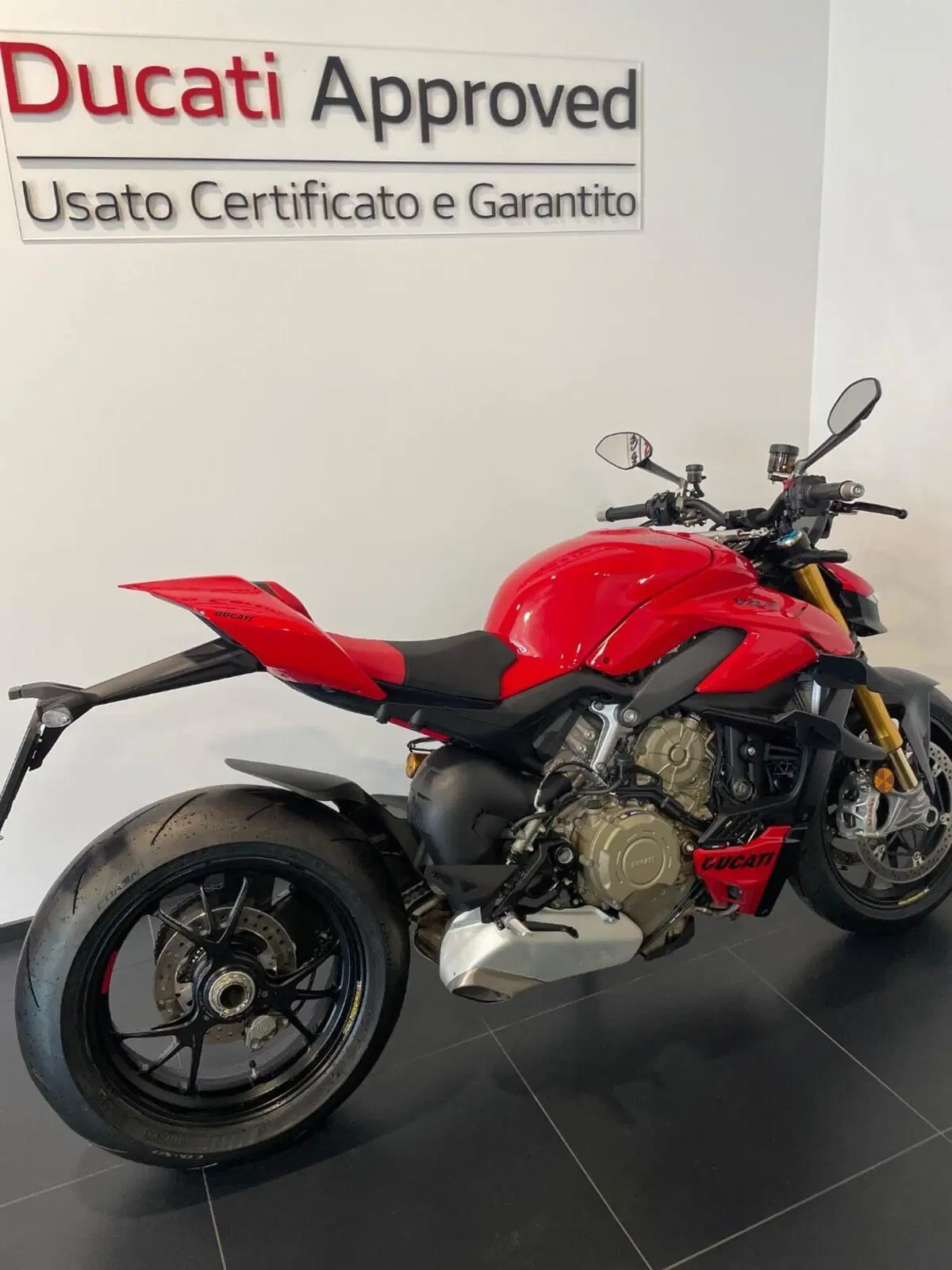 Ducati Streetfighter V4 S (2023 - 24) (2)