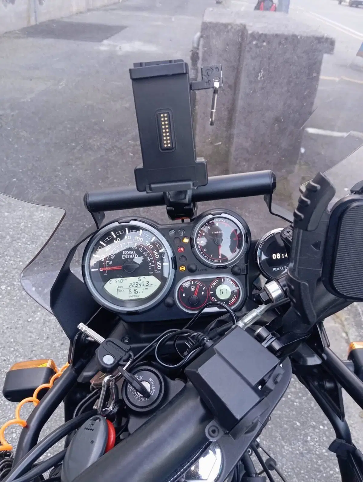 Royal Enfield Himalayan 411 (2021 - 24) (5)