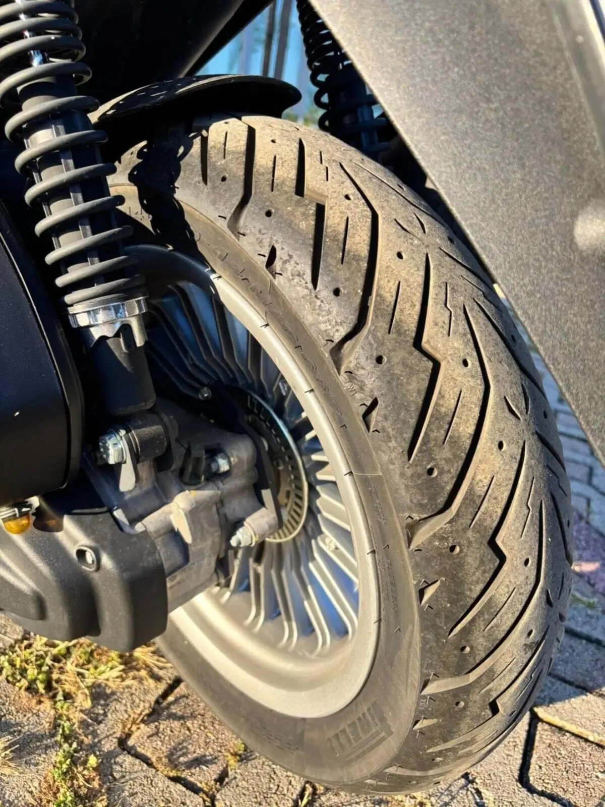 Piaggio Beverly 300 i.e. ABS-ASR (2016 - 20) (5)