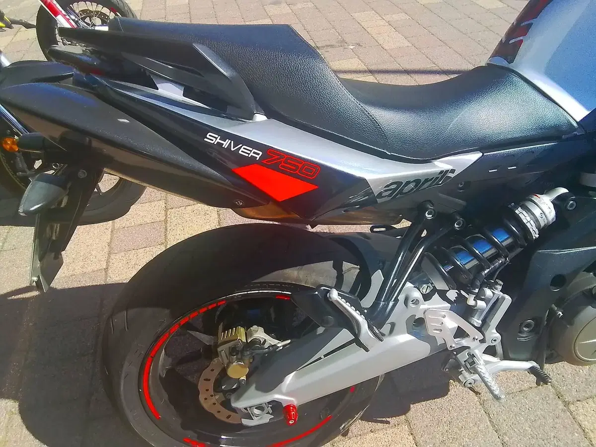 Aprilia Shiver 750 (2010 - 16) (8)