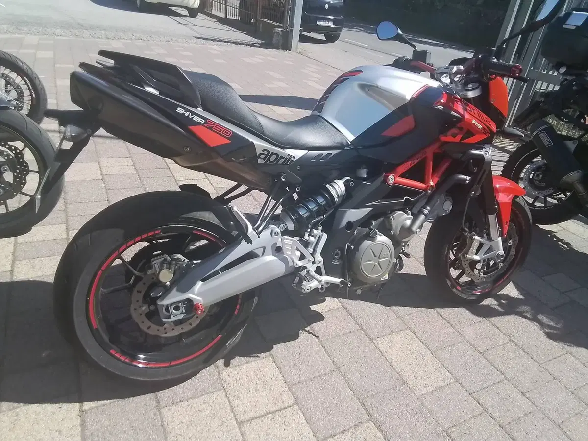 Aprilia Shiver 750 (2010 - 16) (11)
