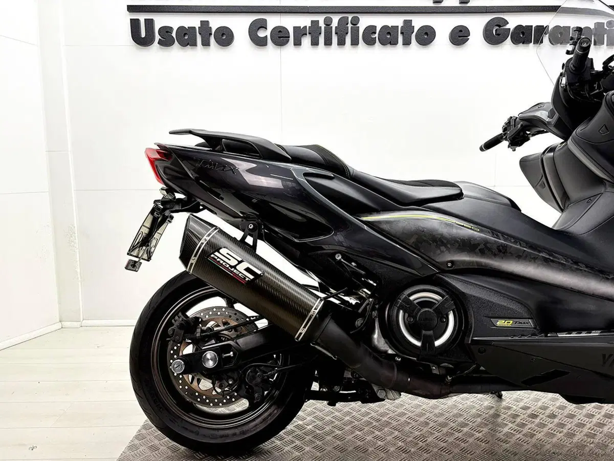 Yamaha T-Max 560 20° anniversario (2021) (9)