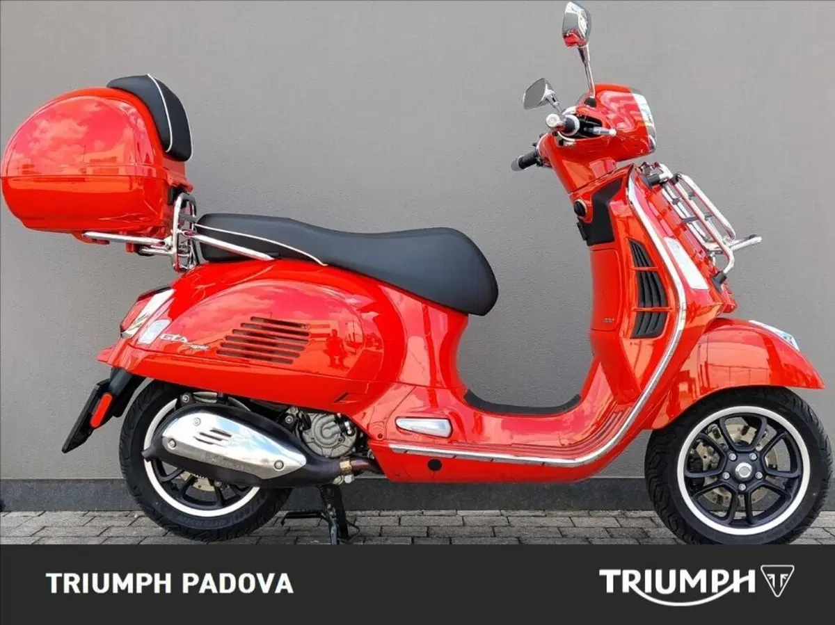 Vespa GTS 300 (2023 - 24)