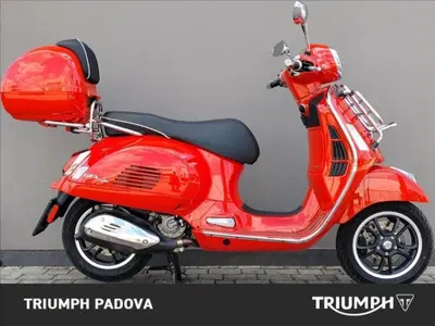 Vespa GTS 300 (2023 - 24) usata