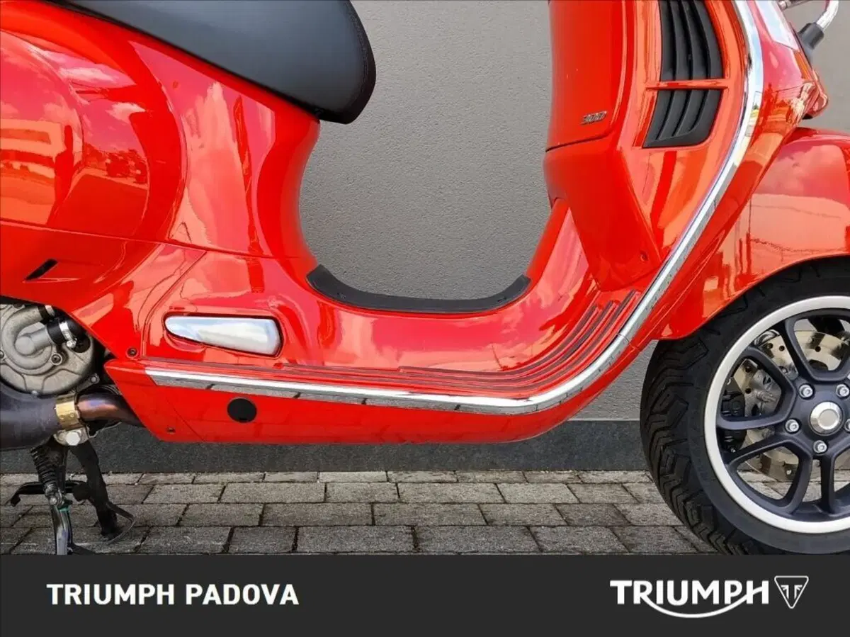 Vespa GTS 300 (2023 - 24) (3)