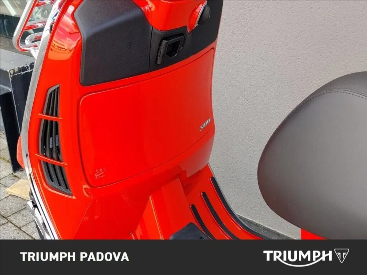 Vespa GTS 300 (2023 - 24) (9)