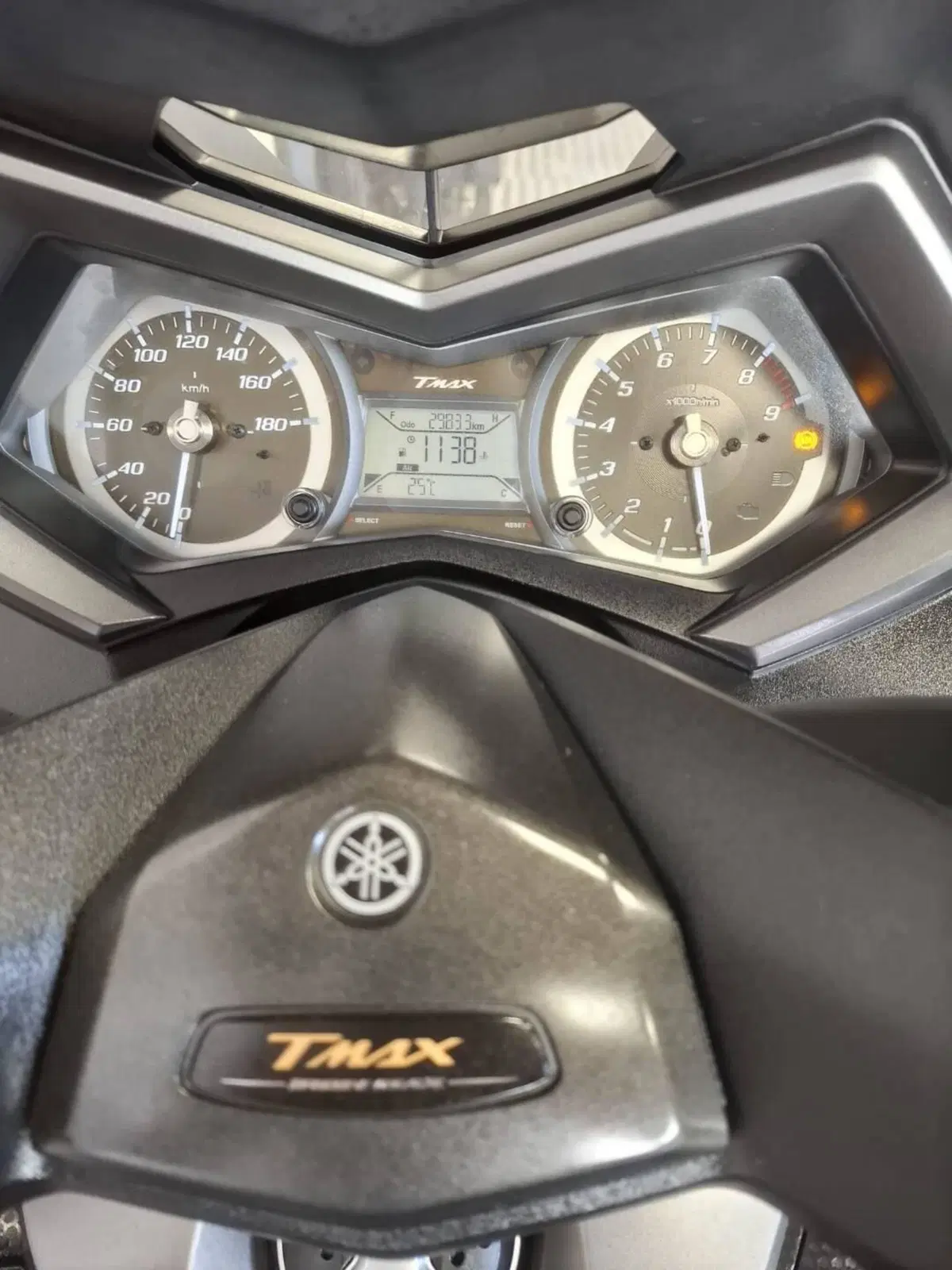 Yamaha T-Max 530 Iron Max (2014 - 17) (6)