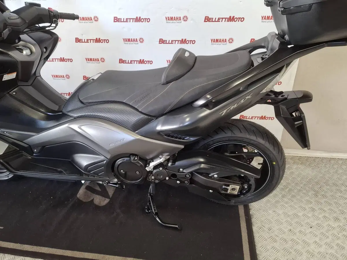 Yamaha T-Max 530 Iron Max (2014 - 17) (8)