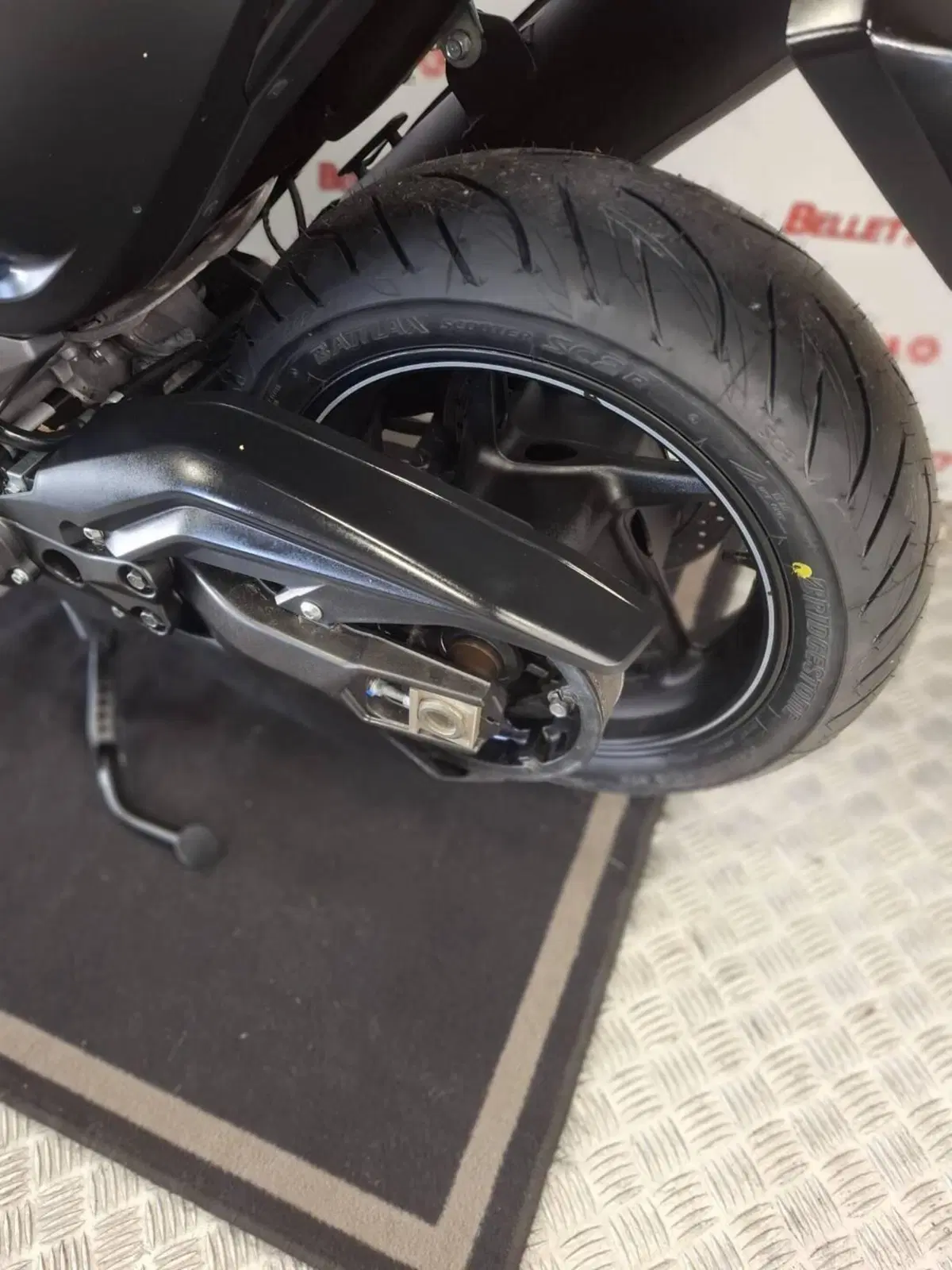 Yamaha T-Max 530 Iron Max (2014 - 17) (9)