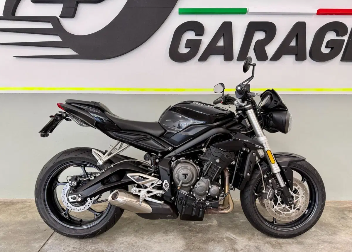 Triumph Street Triple S (2017 - 19) (2)