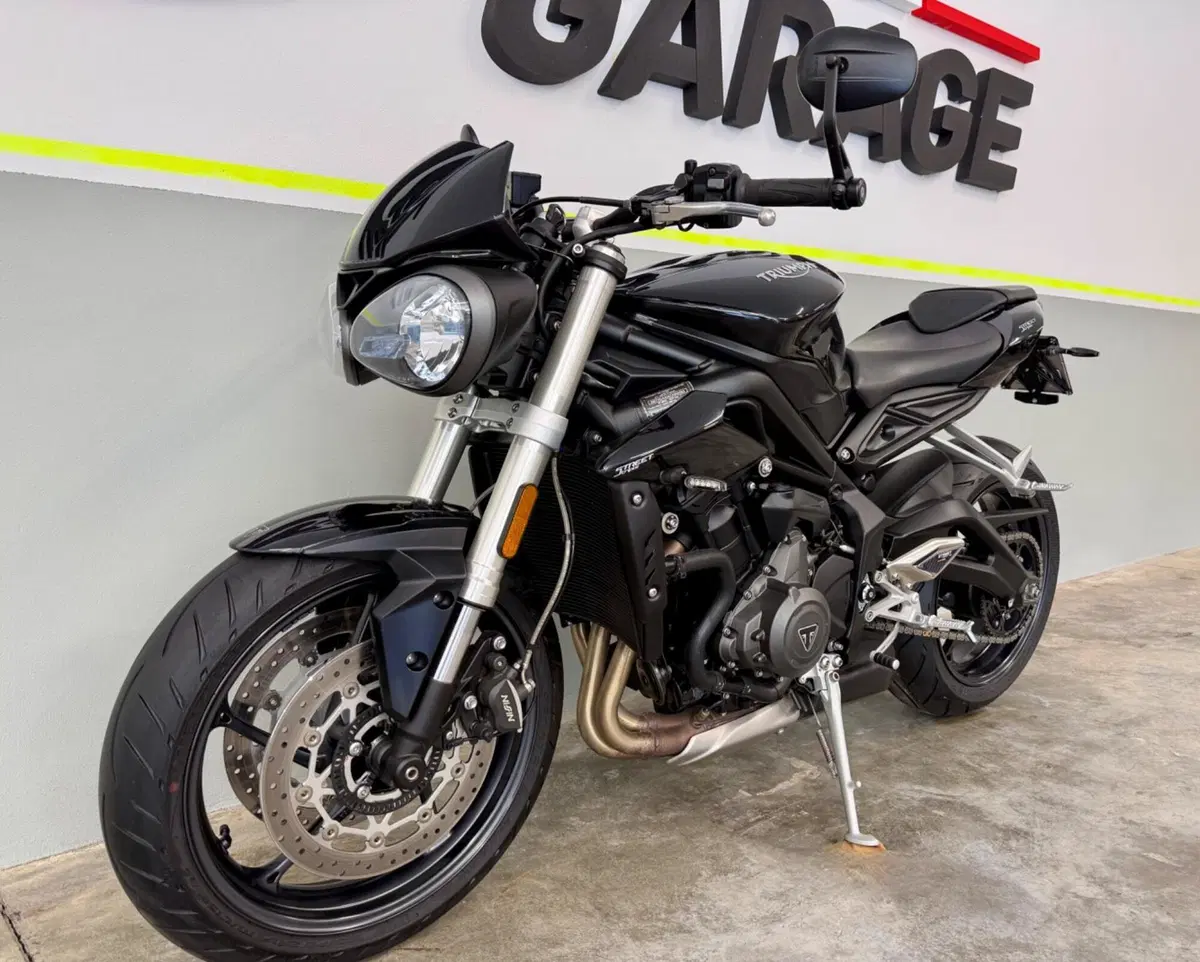 Triumph Street Triple S (2017 - 19) (9)