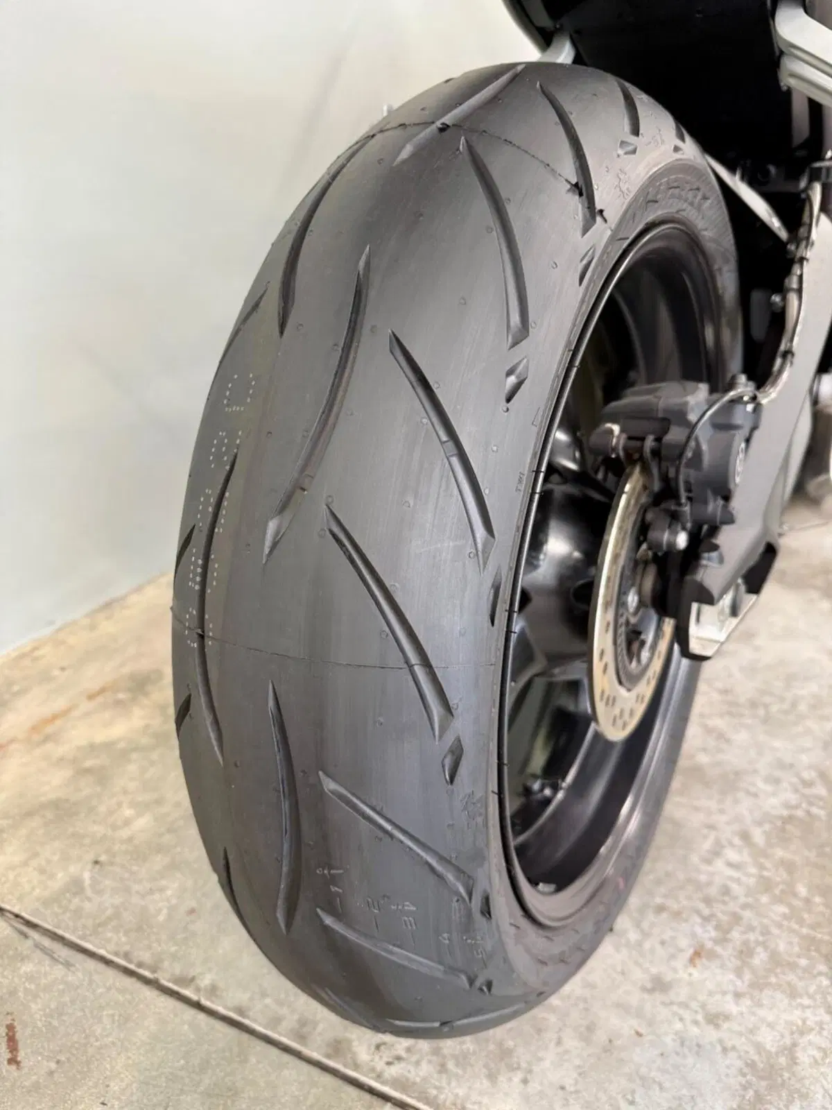 Triumph Street Triple S (2017 - 19) (15)