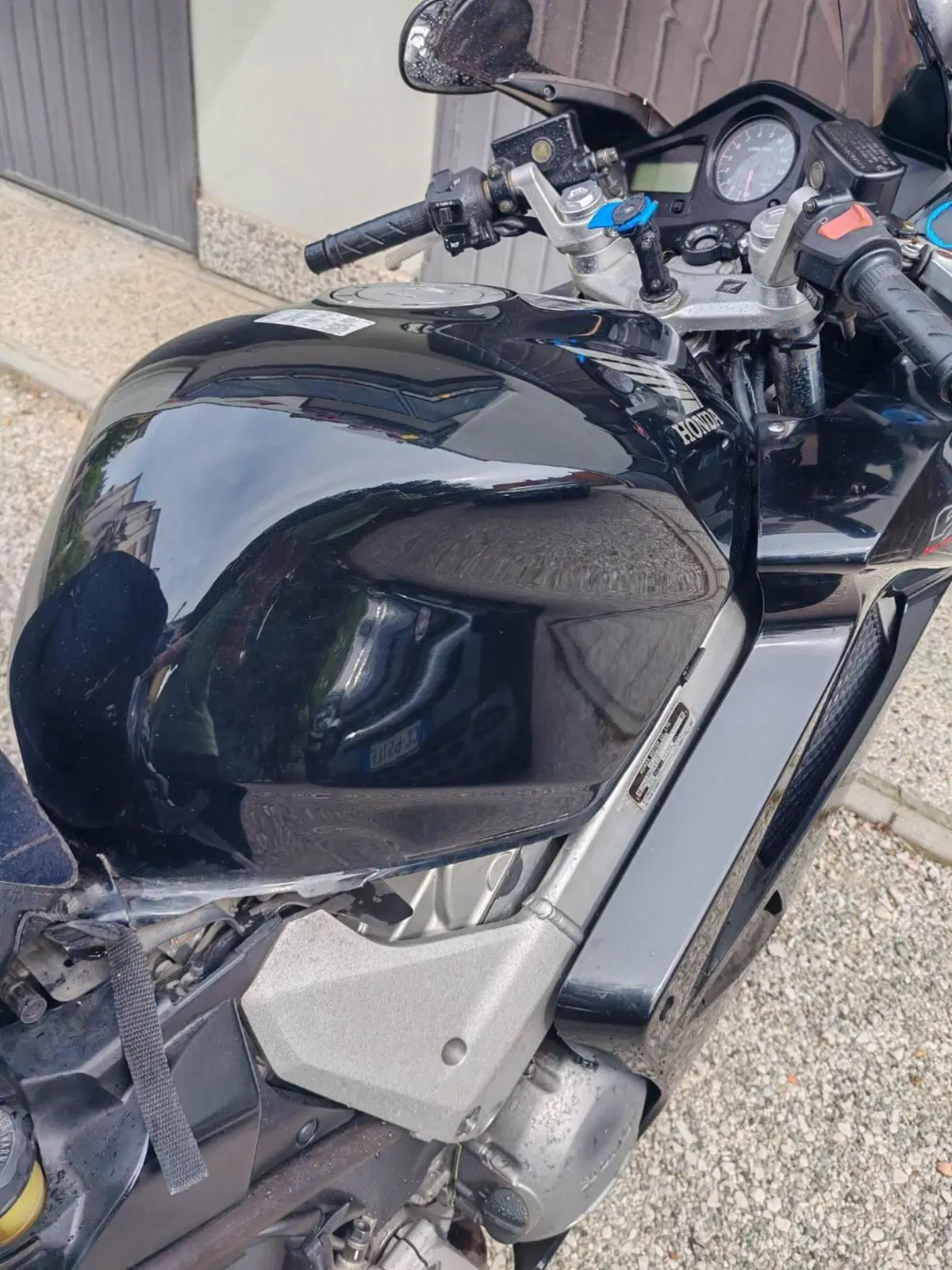 Honda VFR 800 (2002 - 05) (4)