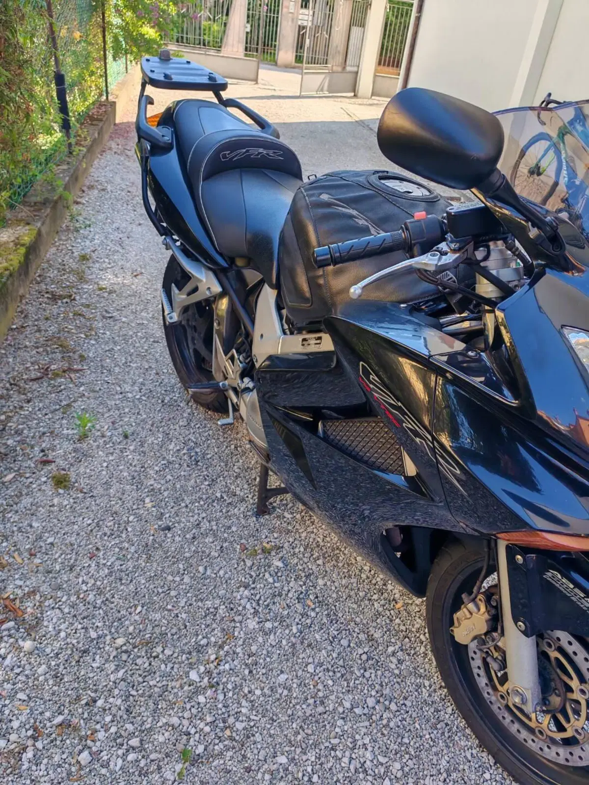 Honda VFR 800 (2002 - 05) (8)