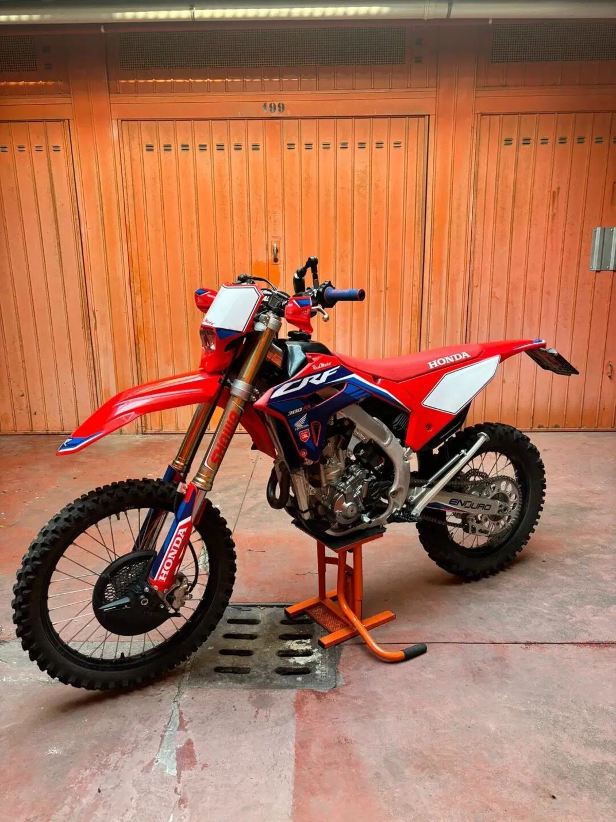 Honda CRF 300RX Enduro (2023) (2)