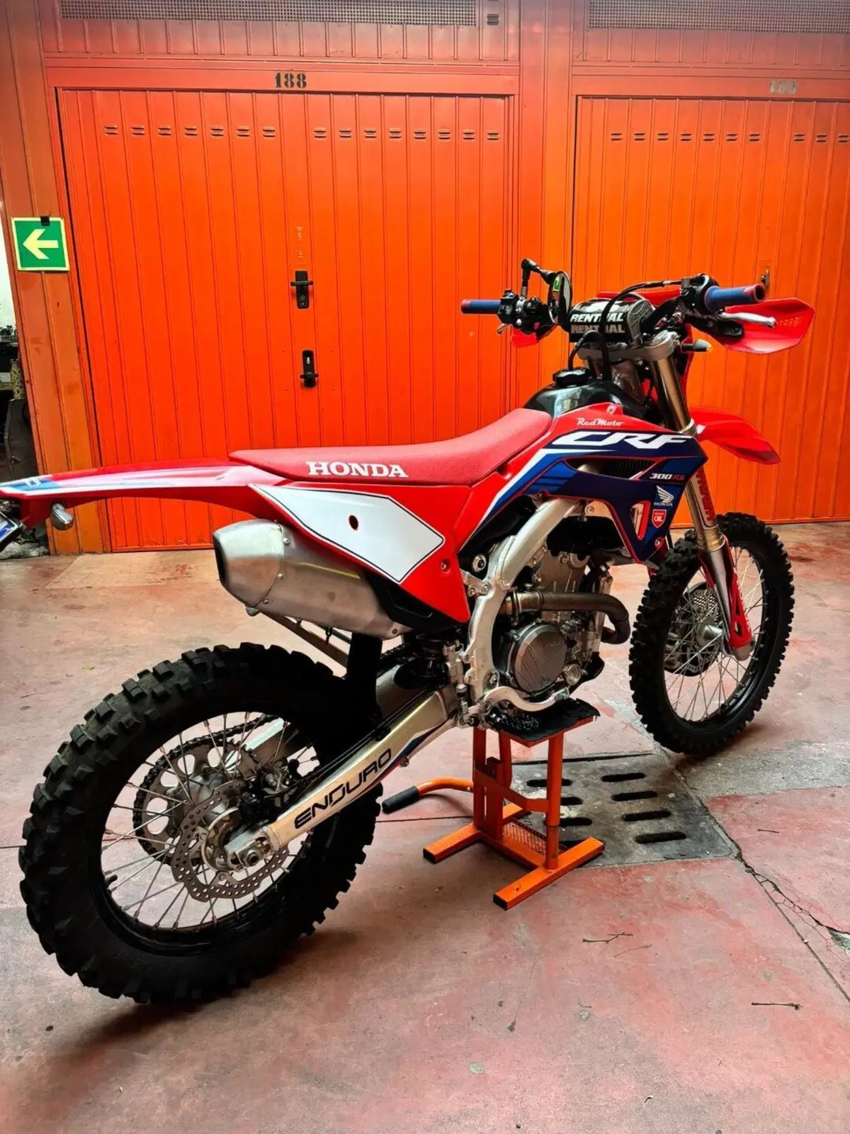 Honda CRF 300RX Enduro (2023) (4)