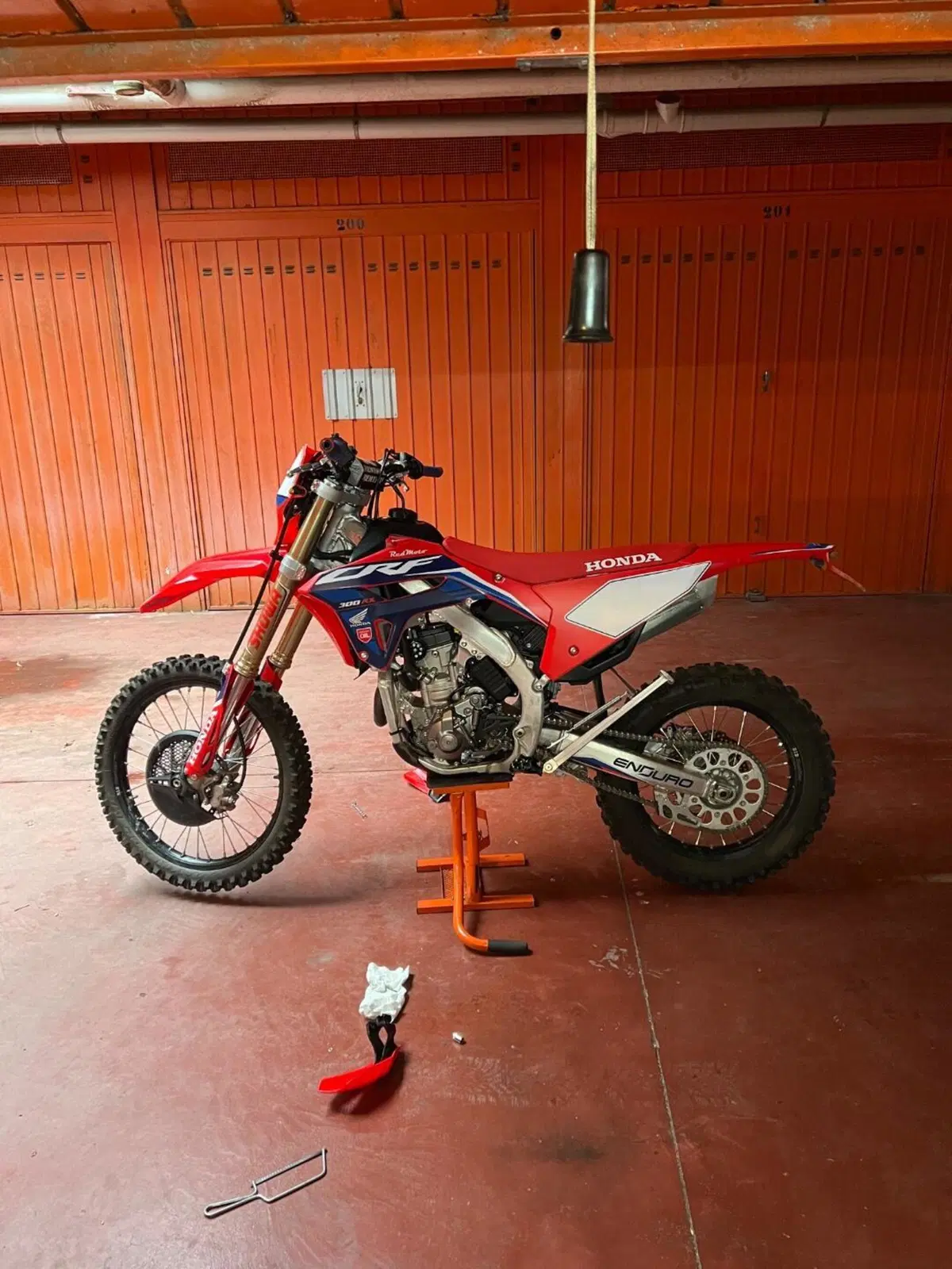 Honda CRF 300RX Enduro (2023) (7)