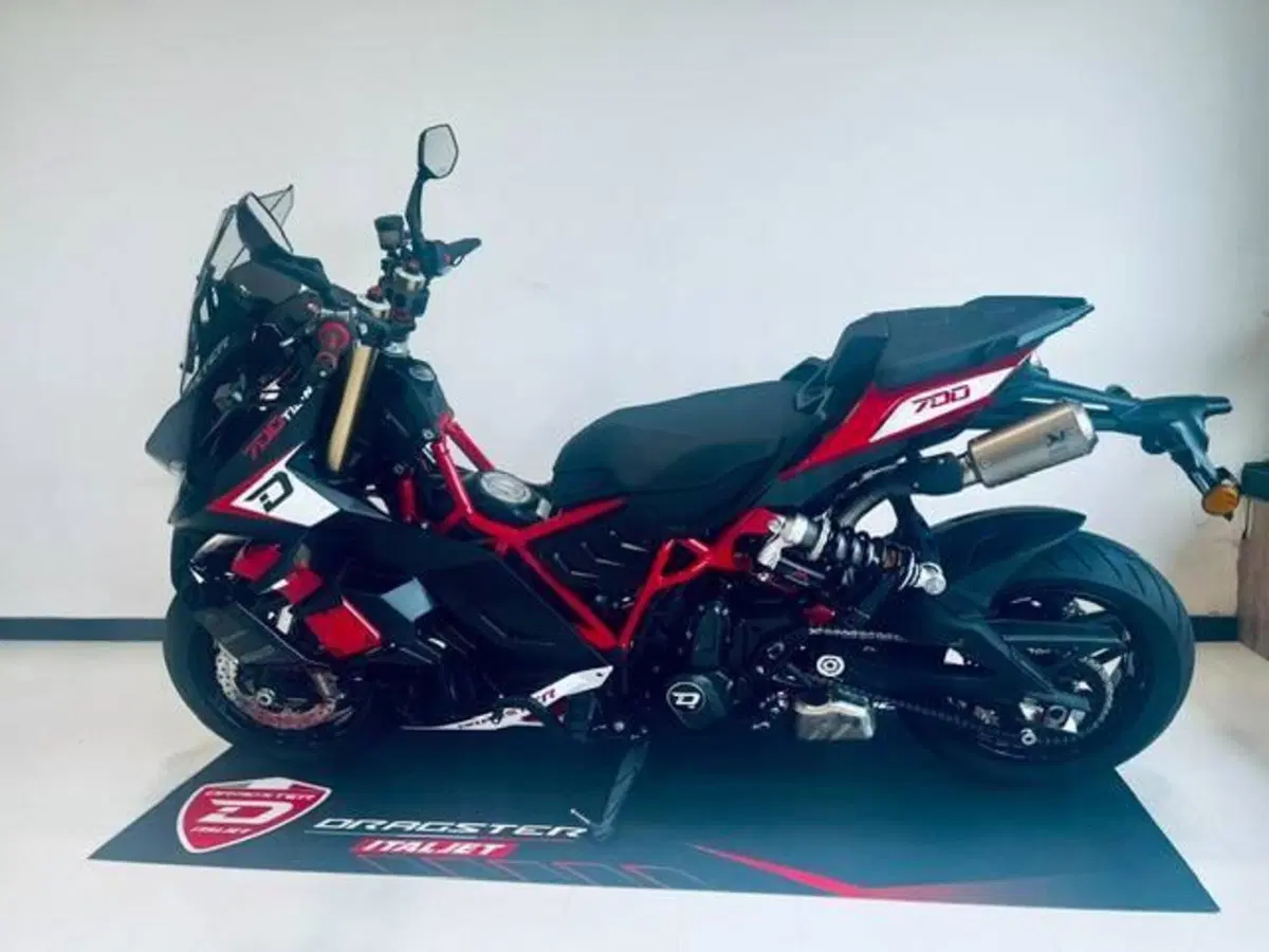 Italjet Moto Dragster 700 Twin Premium (2025 - 26) (2)