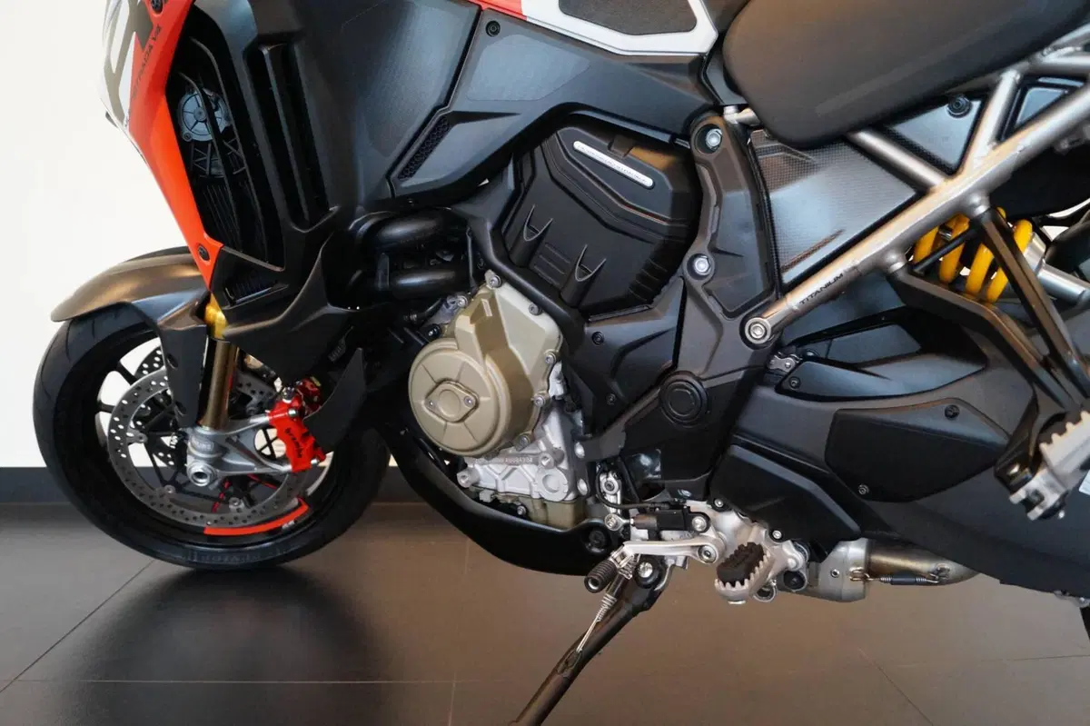 Ducati Multistrada V4 RS (2024 - 25) (8)