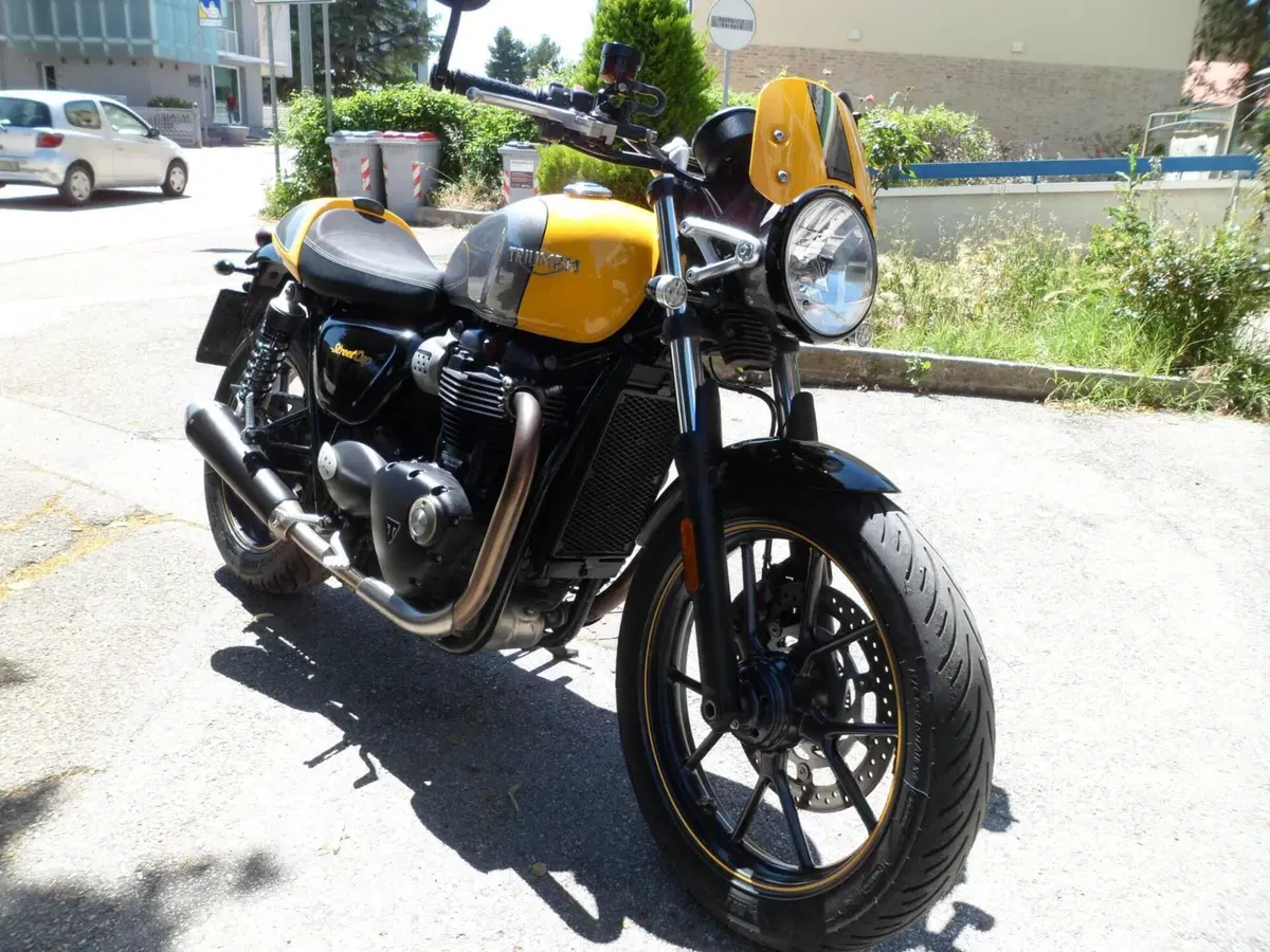 Triumph Street Cup 900 (2017 - 19) (2)