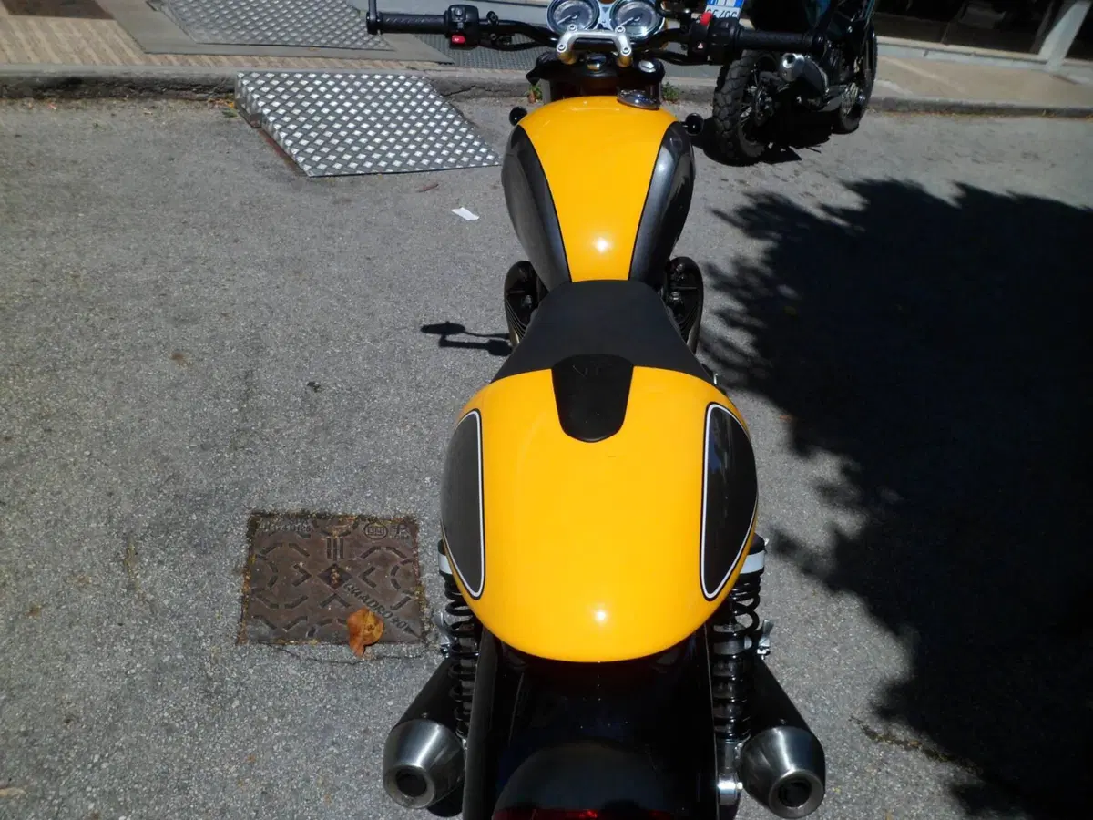 Triumph Street Cup 900 (2017 - 19) (5)
