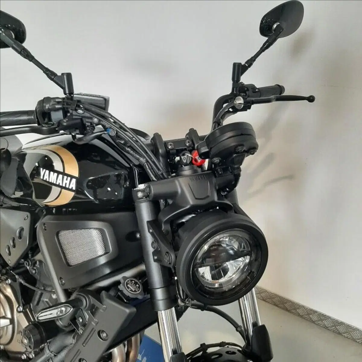 Yamaha XSR 700 (2022 - 26) (4)